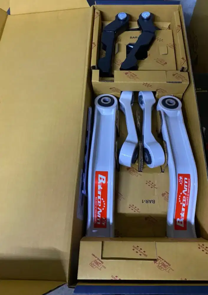 Balance Arm Belakang Fortuner