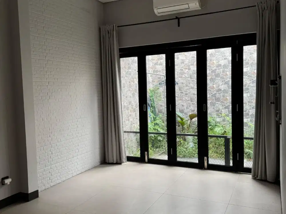 Dijual Rumah Minimalis Siap Huni Lokasi di Kota Baru Parahyangan Bandung