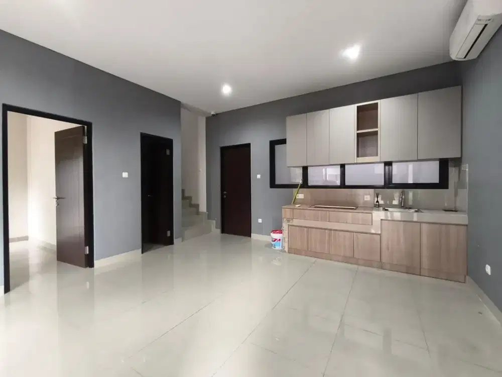 Disewakan Rumah Semi Furnished 2 Lantai NorthBend Metland Puri