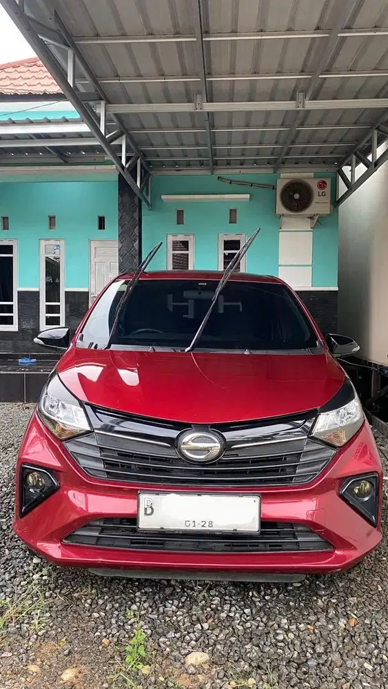 JUAL MOBIL SIGRA 1.2 R