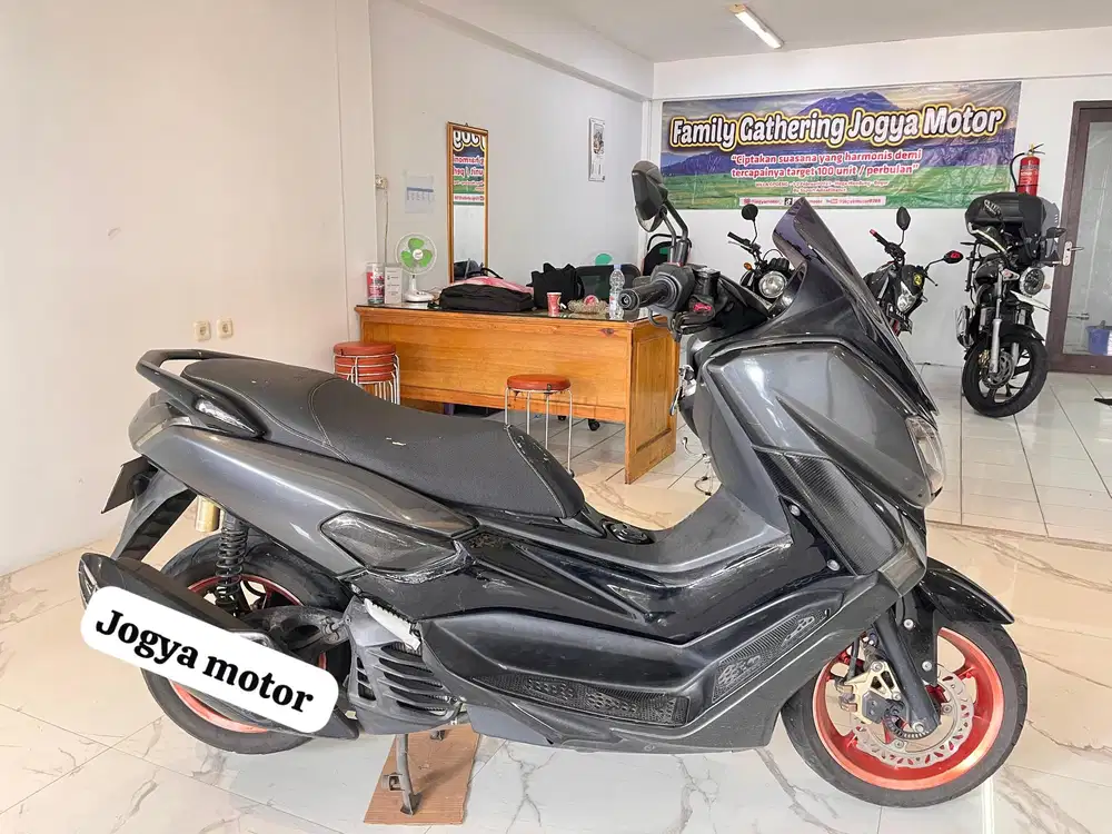 (B) yamaha nmax tahun 2016 cash / credit