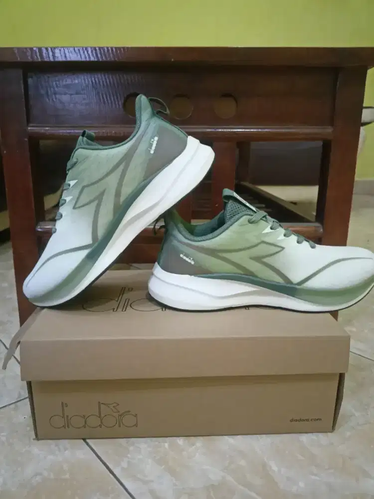 Sepatu Running Diadora Pilazo Original empuk