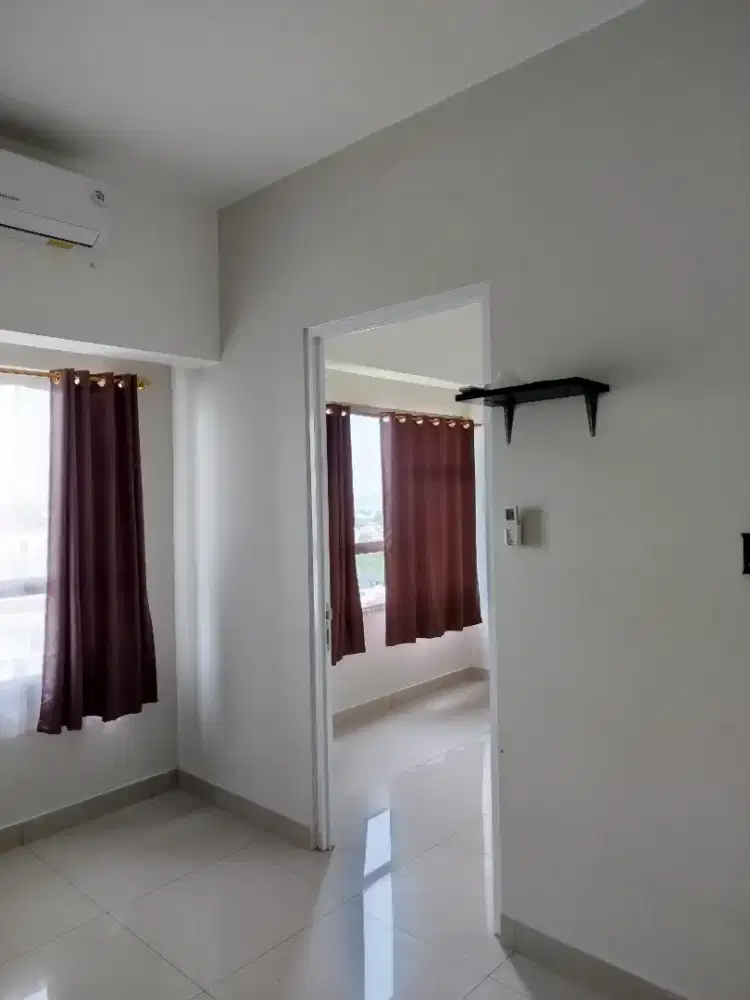 Springlake View Freesia 2 BR Kosong Sewa Apartemen Summarecon Bekasi
