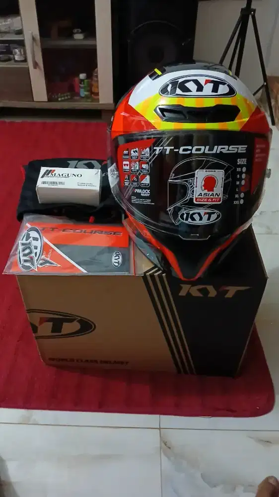 Di jual Helm KYT TT COURSE full face