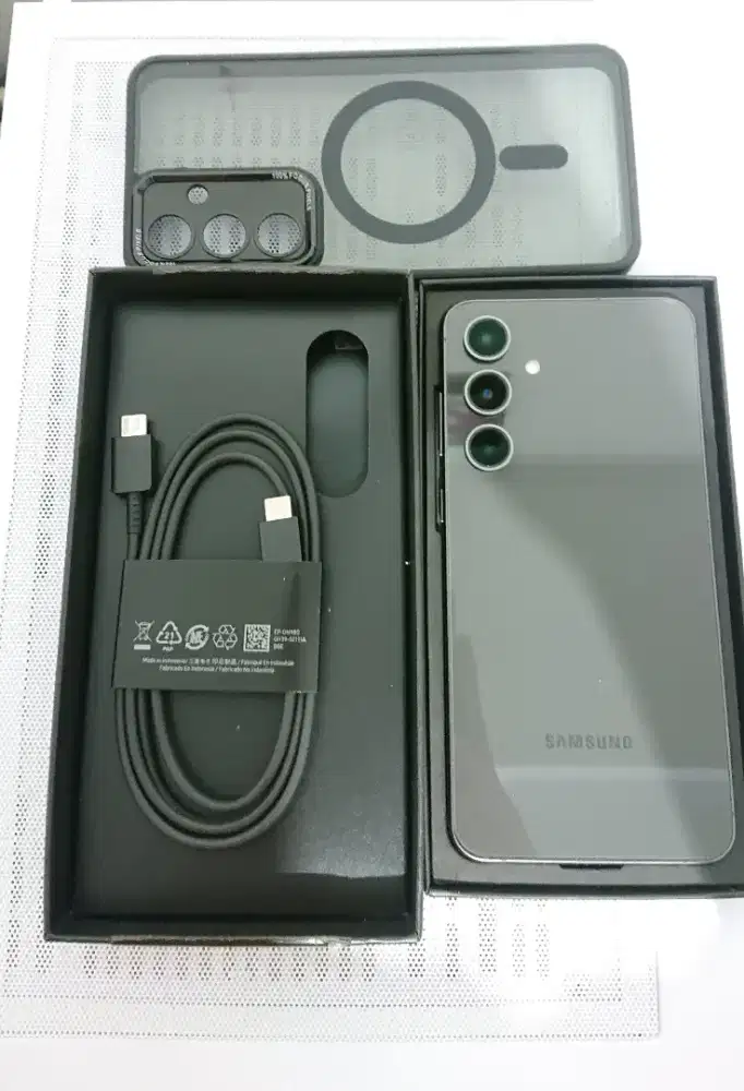 Samsung S24 FE 8/256 Graphite