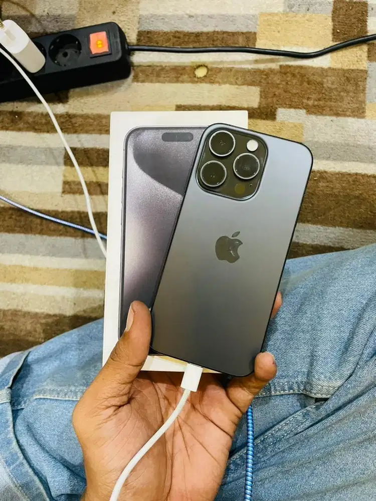 Iphone 15 pro 128GB bea cukai full acc orginal ESIM