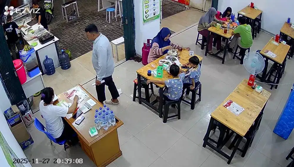 DIBUTUHKAN SEGERA KASIR RUMAH MAKAN