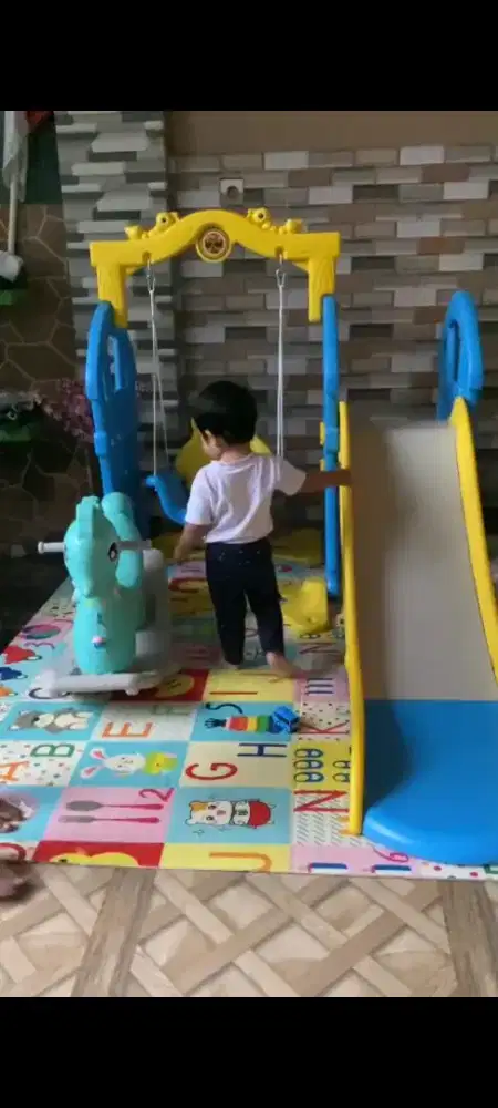 Prosotan anak,ayunan dan prosotannya saja