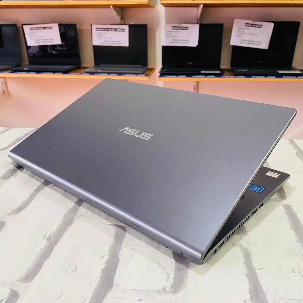 ASUS A516MA// INTEL CELERON N4020 // SSD 256GB // 15'6C