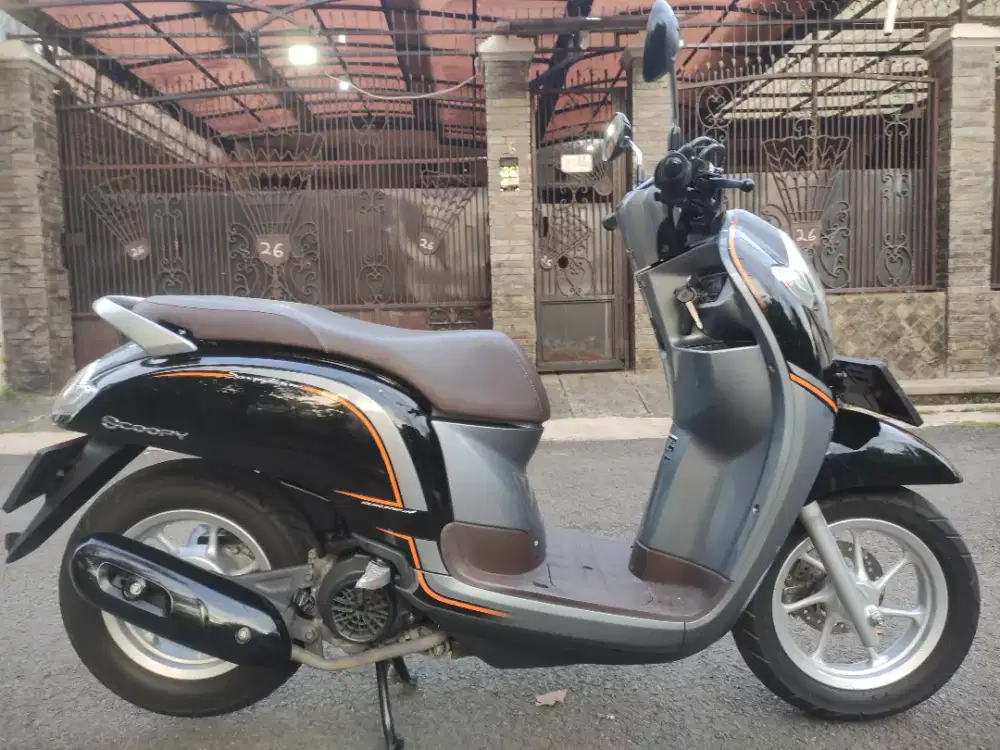 Istimewa low km scoopy stylish donat cbs iss super mulus ful original