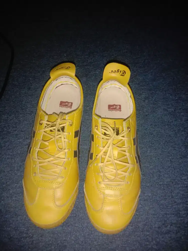 sepatu onitsuka