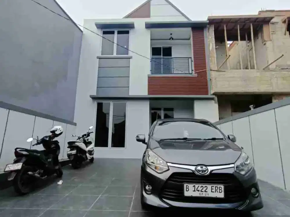Di Jual Rumah 2 Lantai, Tanah Luas Di Kalimulya Depok