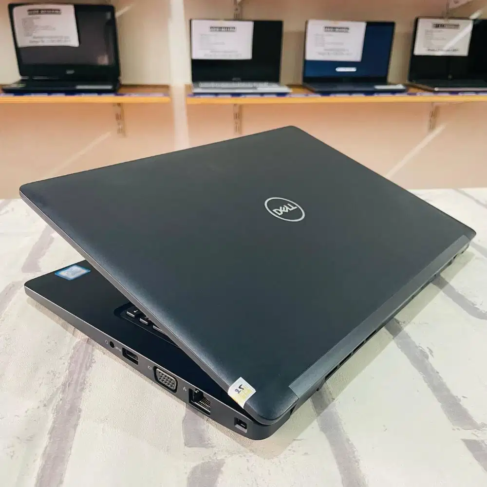 DELL LATITUDE 5290 // CORE i5 GEN8 // RAM 8GB // 12&#x27;5INC