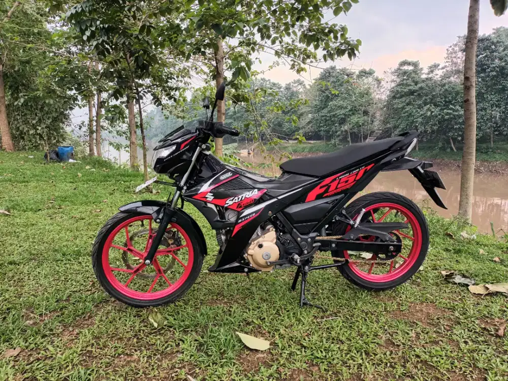 SUZUKI SATRIA FU 150 FI TAHUN 2017