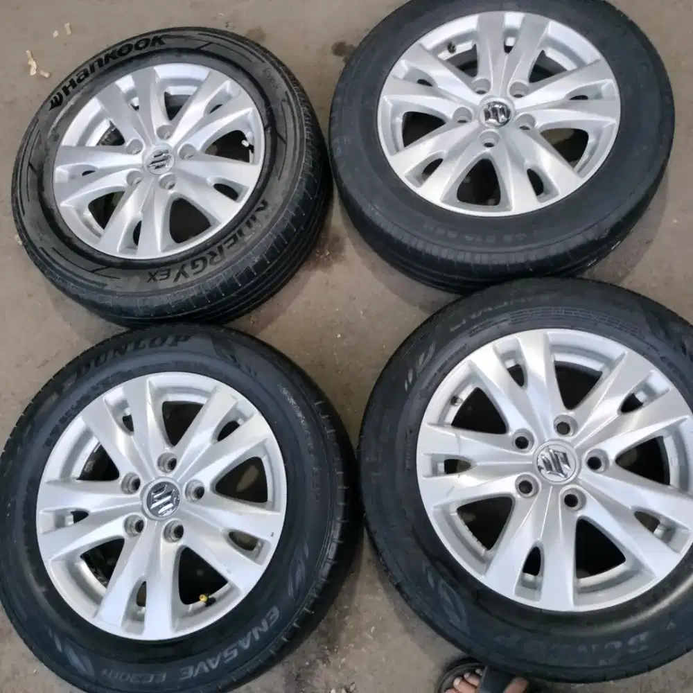 Velg original OEM Ertiga ring 15 pcd 5x114,3 ban 185/65 R15 4pcs