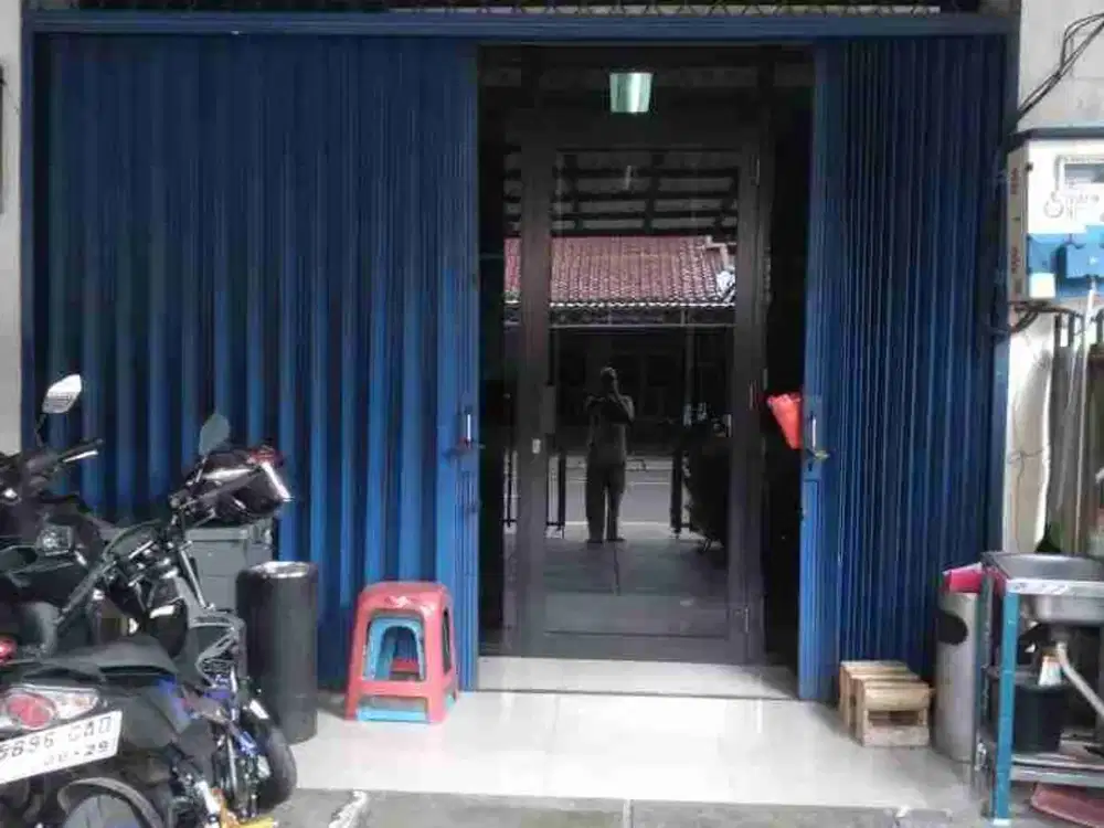 DIJUAL RUKO 4 LANTAI LOKASI STRATEGIS DI CIKINI MENTENG, JAKARTA PUSAT