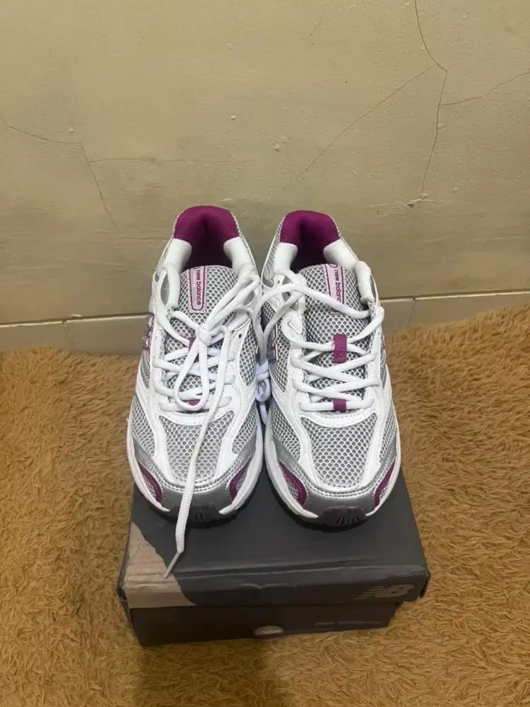 NB baru, belum pernah pakai. Area Tangsel