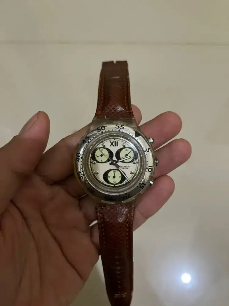 Jam tangan Swatch aquachrono