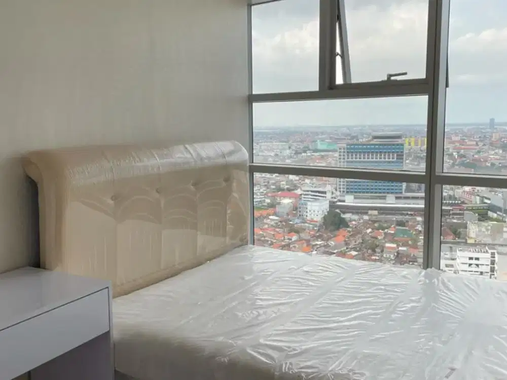 Jual/sewa one icon APT di Tunjungan plaza 2+1 KT full furnish baru gress