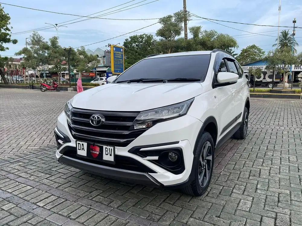 Toyota Rush 1.5 GR Sport Manual 2024