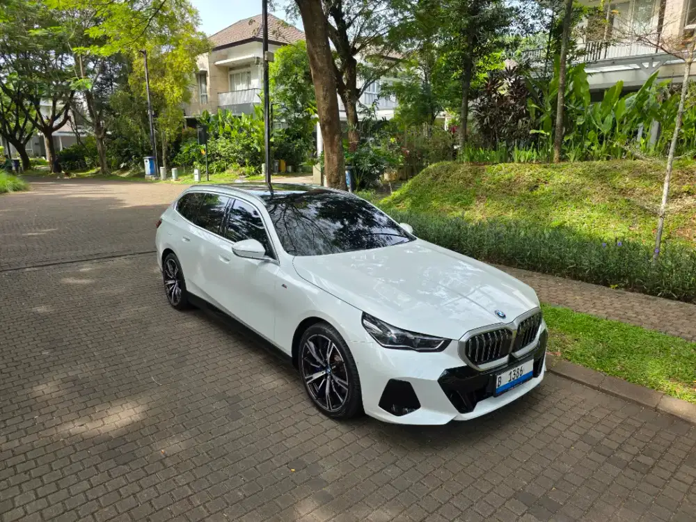 Km 3rb Asli BMW i5 Touring EV 2024