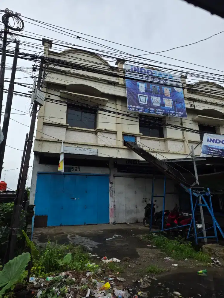 Disewakan ruko 2 lt pros jalan s.hassanudin,gowa..luas 4x20