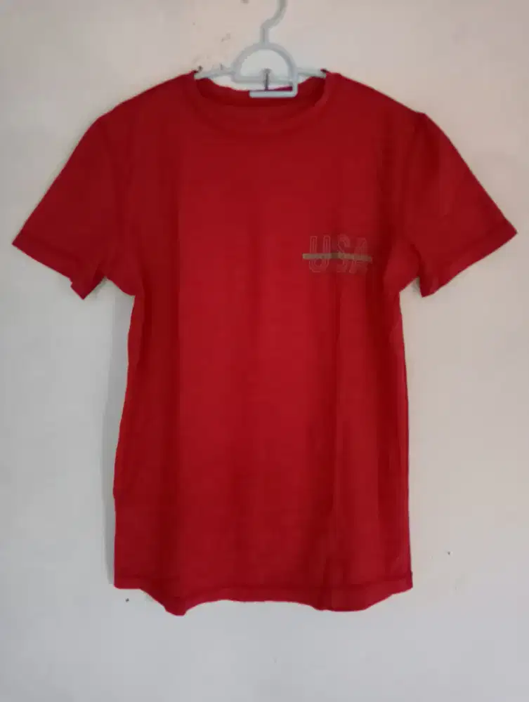 Kaos laki laki bahan adem