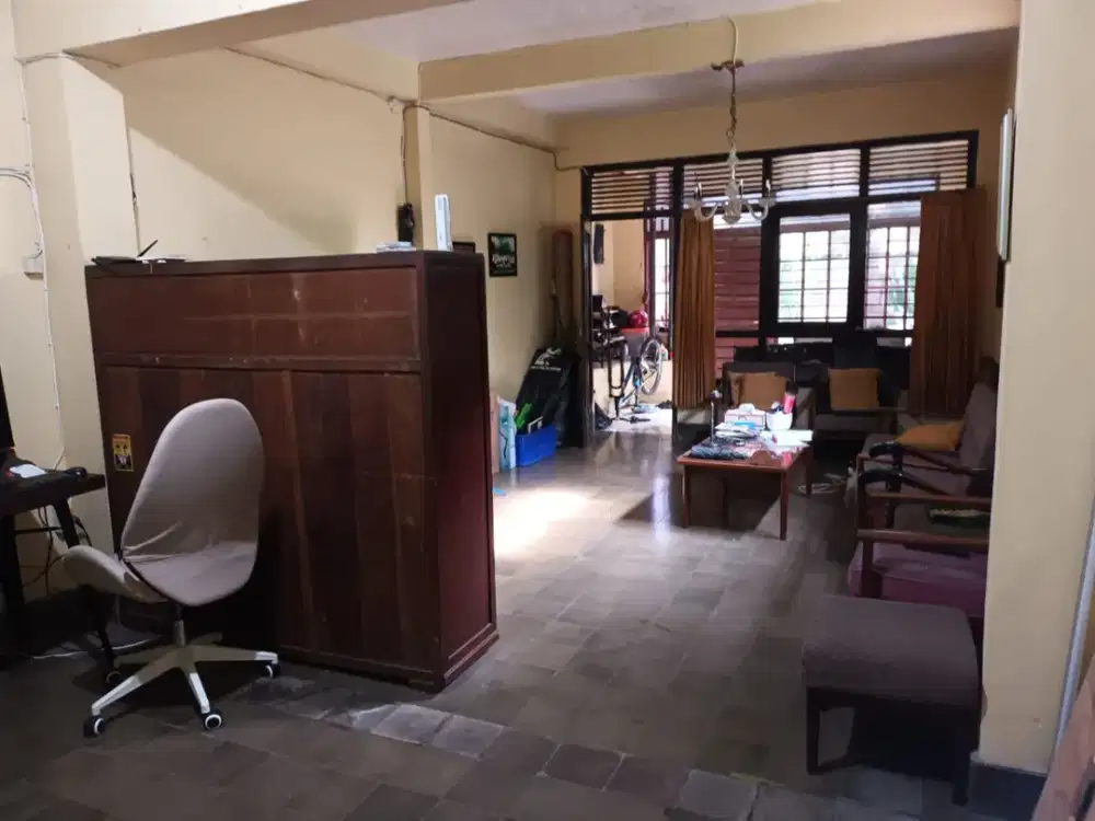 Jual Sewa Rumah Unik Strategis Banget di Sulanjana Sayap Dago