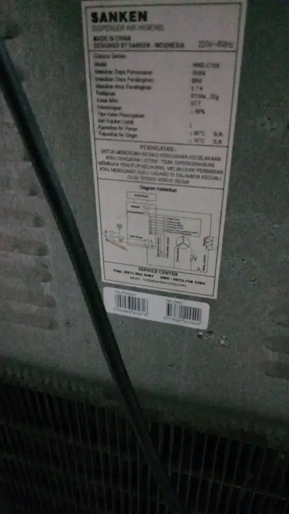 Dispenser galon bawar merk sanken