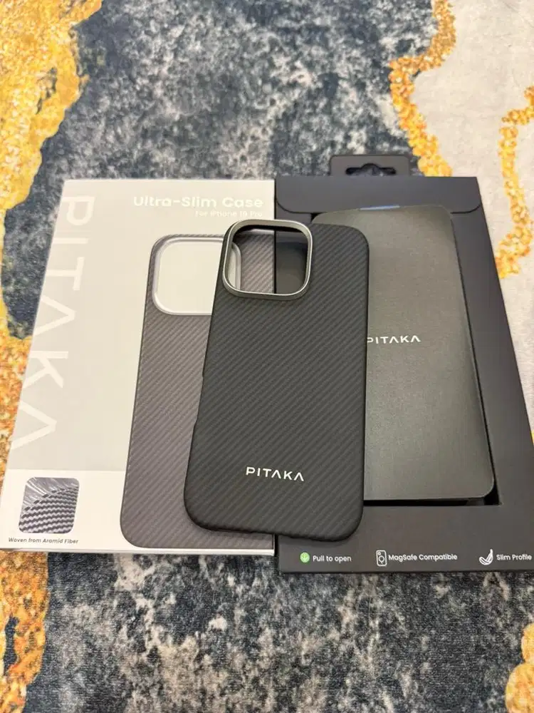 Case iphone 16 PRO Carbon Pitaka Magsafe Ultra slim case