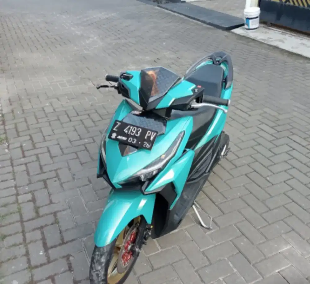 Dijual Motor Vario kzr 125 LED ss lengkap 2016,siap.pakai, nego tipis