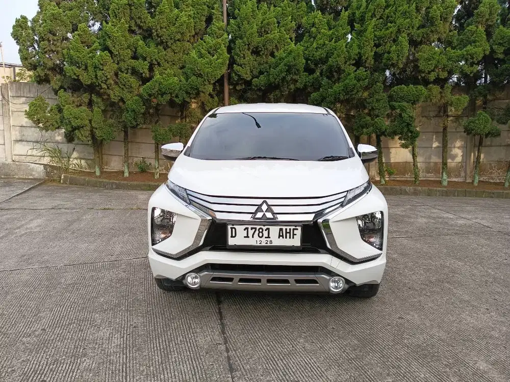Mitsubishi xpander ultimate matic 2018 putih