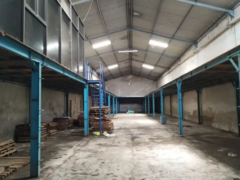 Gudang  Margomulyo  Surabaya Barat  Lt 2 Min 2 Thn & Nego