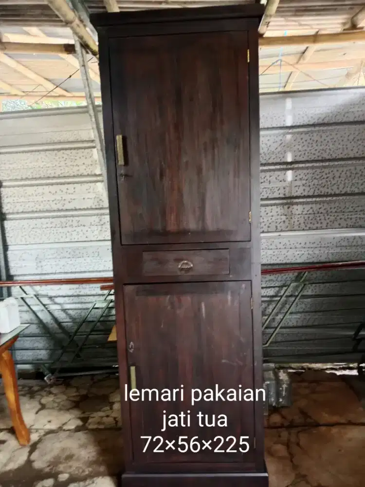 Lemari pakaian jati tua Jawa Timur 72×56×225