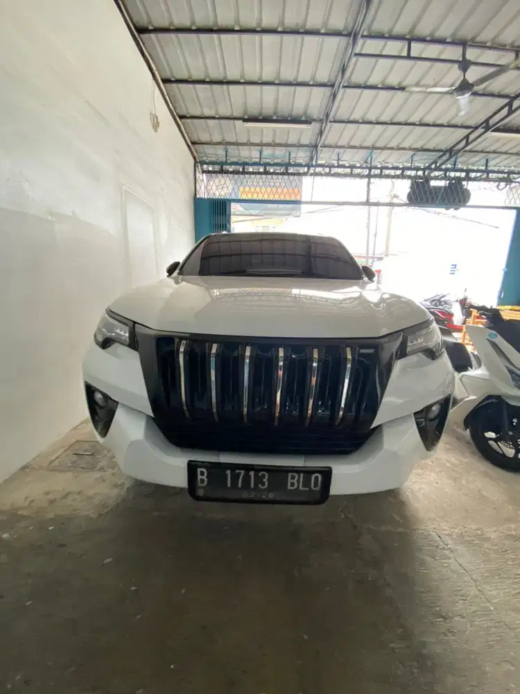 Toyota Fortuner VRZ 2018 a/t 4x2 first hand owner 100% guaranteed!