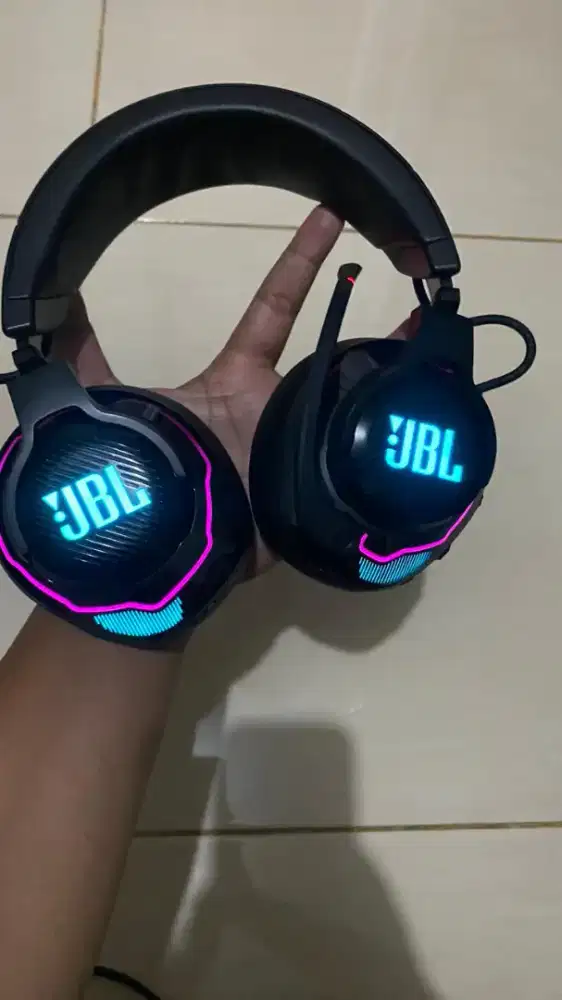 JBL Quantum 910
