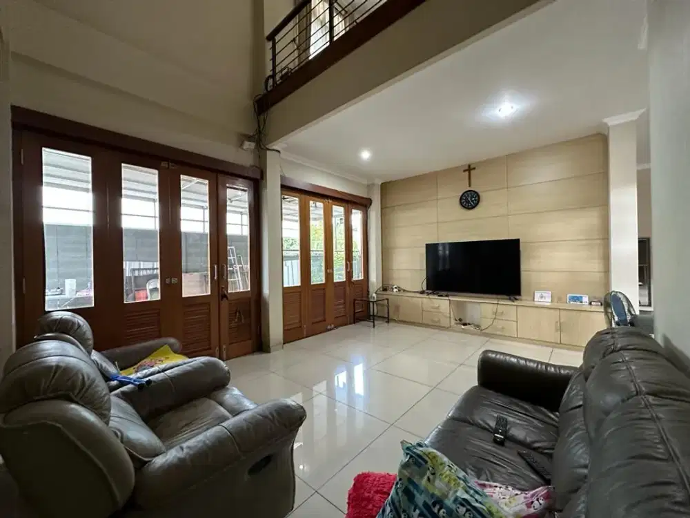 Rumah Luas Nyaman Siap Huni di Sayap Suci Kota Bandung