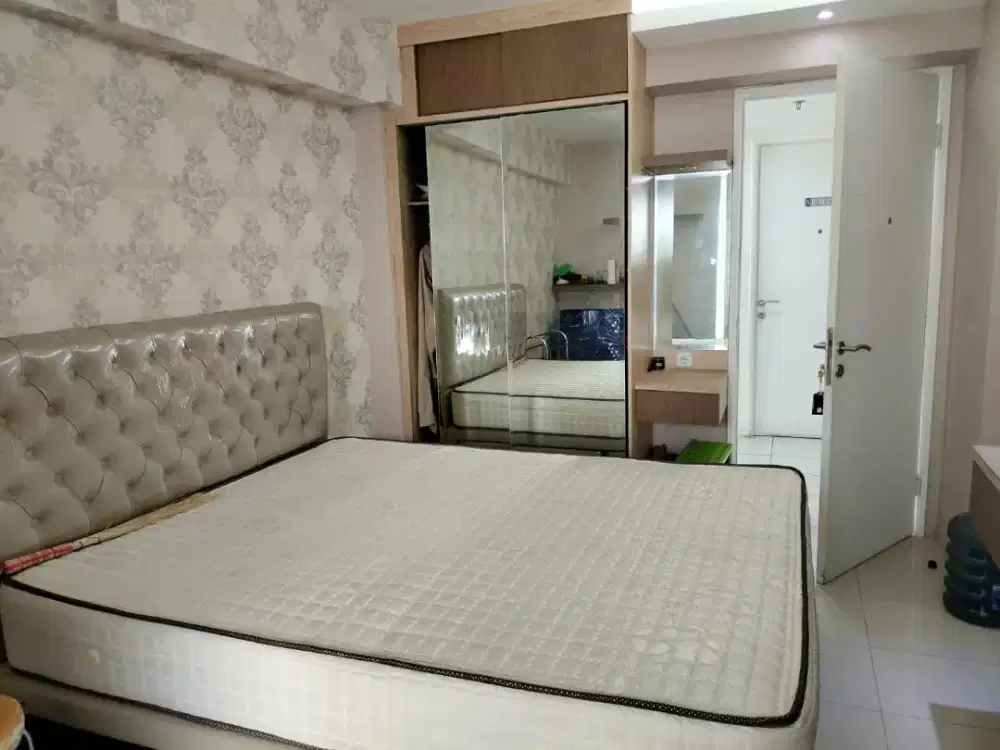 Apartemen bassura city studio furnished tower H