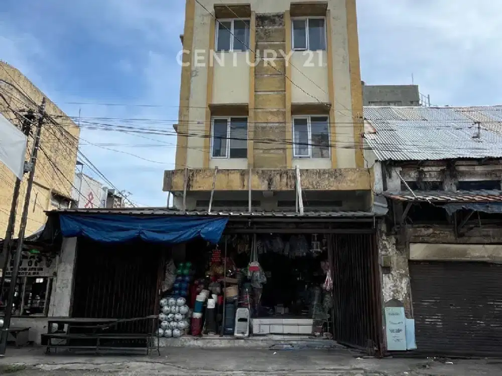 Ruko 3 Lantai Belakang Pasar Baru Strategis