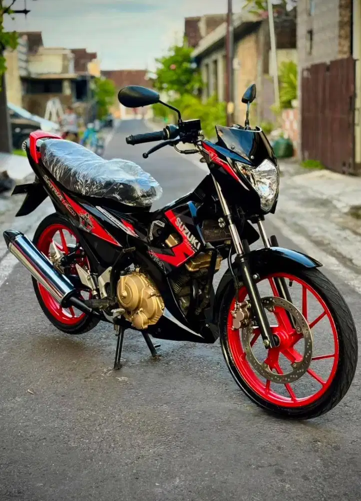 Suzuki SATRIA F 150 SE ONE MILLION PAJAK ON