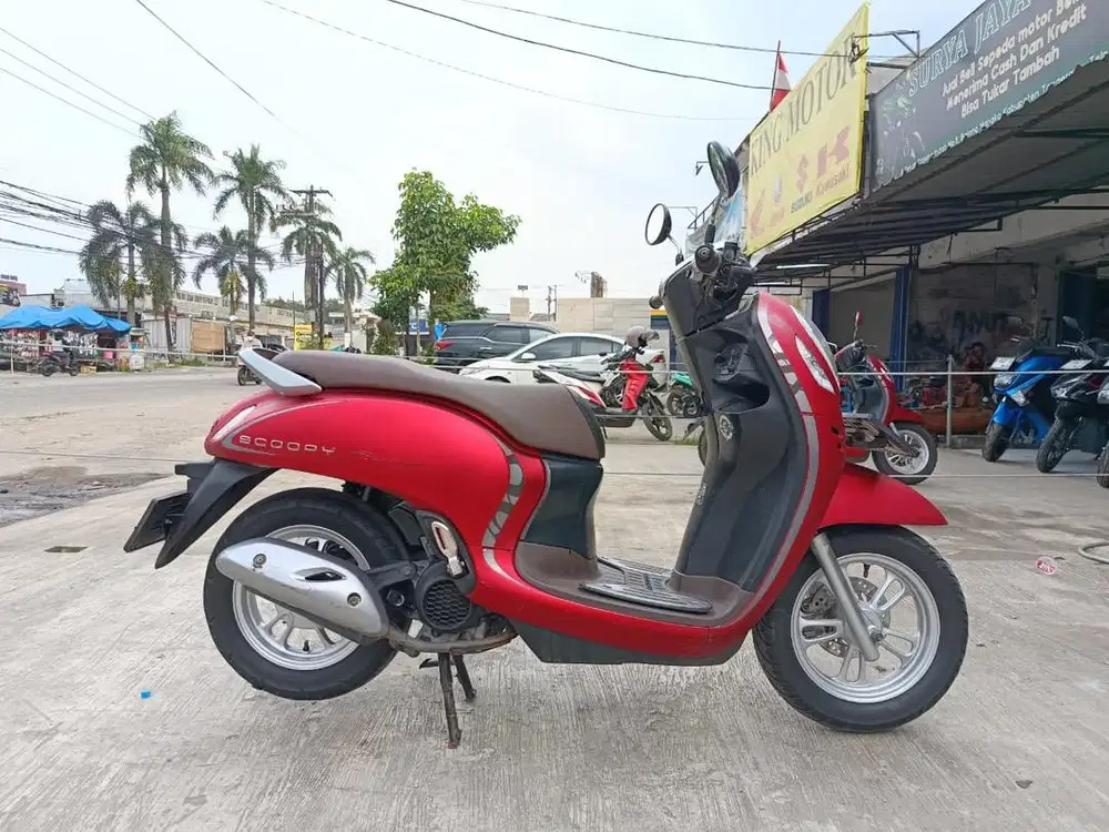 Gomda Scoopy keyles merah Doff