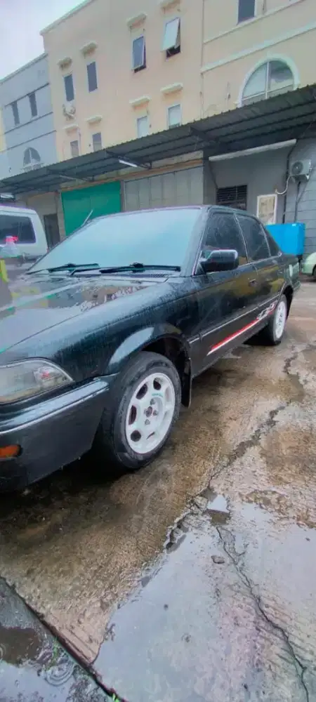 Dijual mobil tua corolla 1992