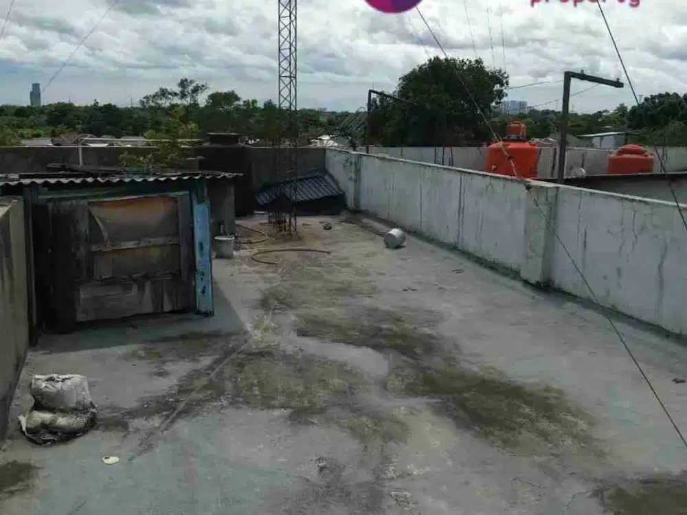 Disewakan Ruko 2 1/2 Lantai