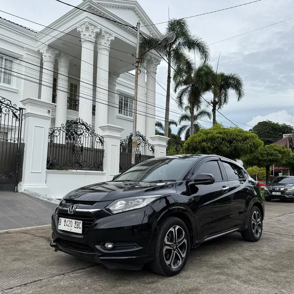 Dp 30 jt hrv prestige sunroof 2017 murah