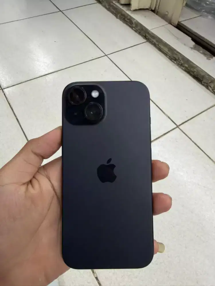 iPhone 15/128 like new