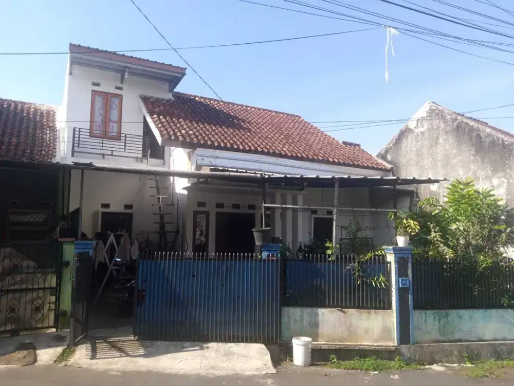 RUMAH DUA LANTAI LIMA KAMAR TIDUR 8 MENIT DARI SMAN 2 TASIKMALAYA