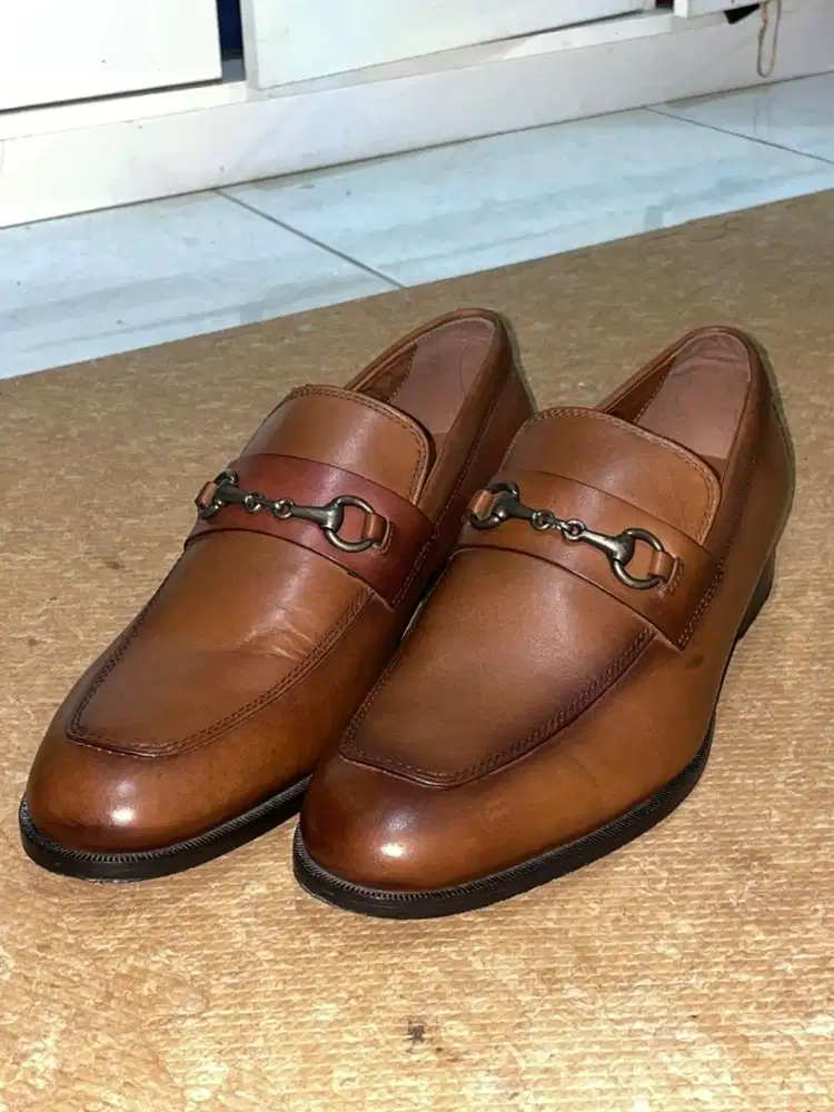 Sepatu loafers kulit marks & spencer