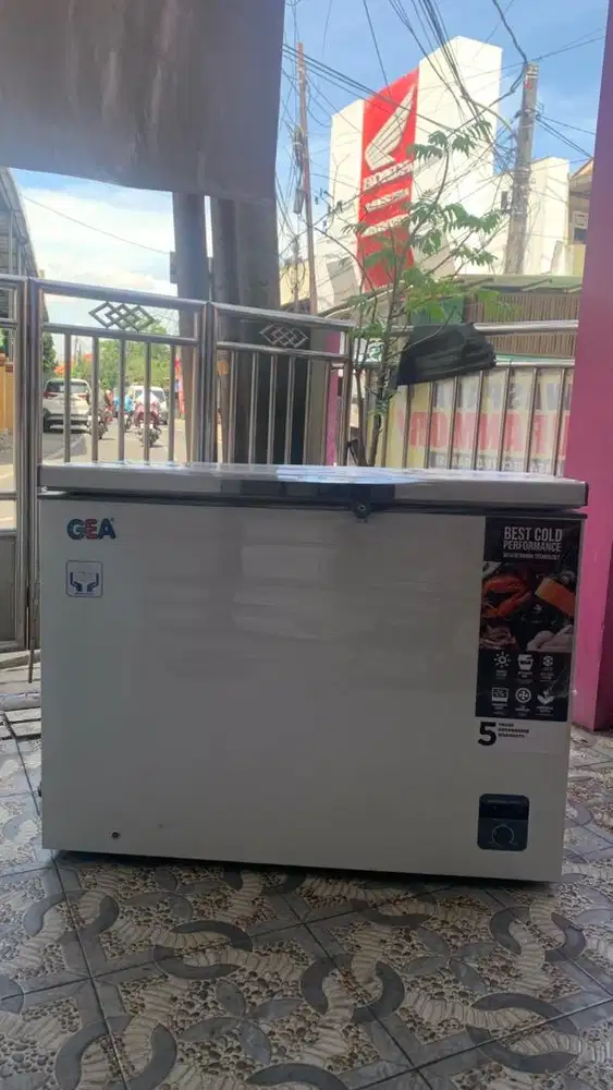 Freezer box gea 300 L