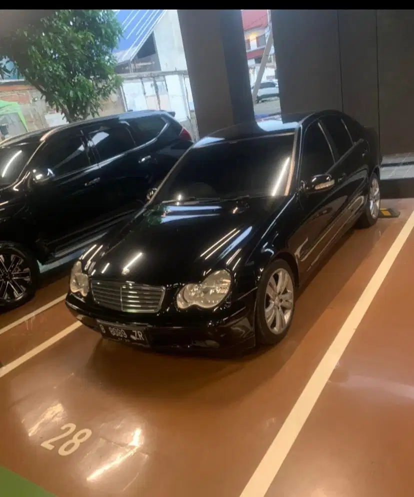 Mercy C200 W203 tahun 2001