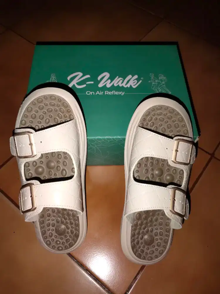 Sandal terapi k-walk